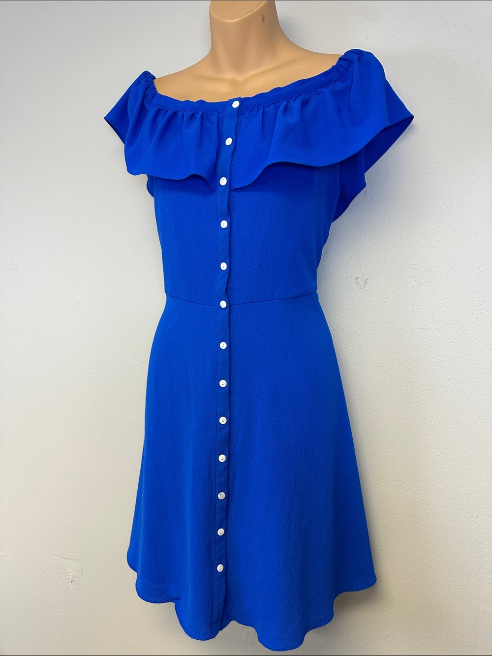 Off-Shoulder Ruffle Button-Front Dress in Royal Blue - Picture 3 of 12